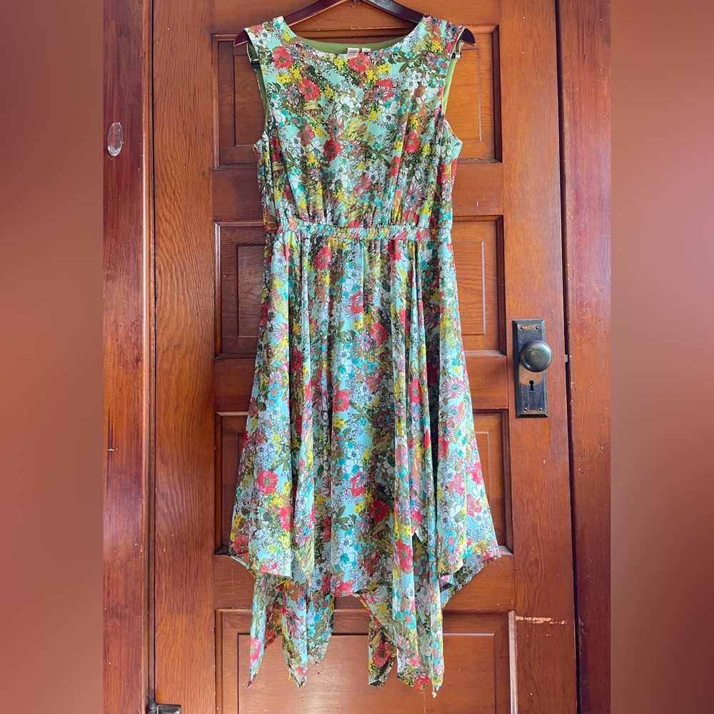 Floral Soho Apparel Ltd. Size 8 flutter dress